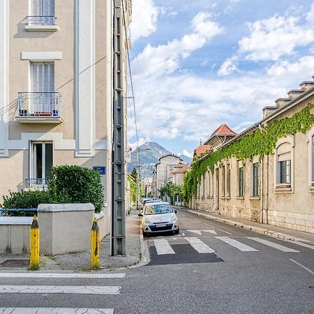 2 Pieces Tout Confort, Deco Moderne, Wifi Fibre Grenoble Luaran gambar