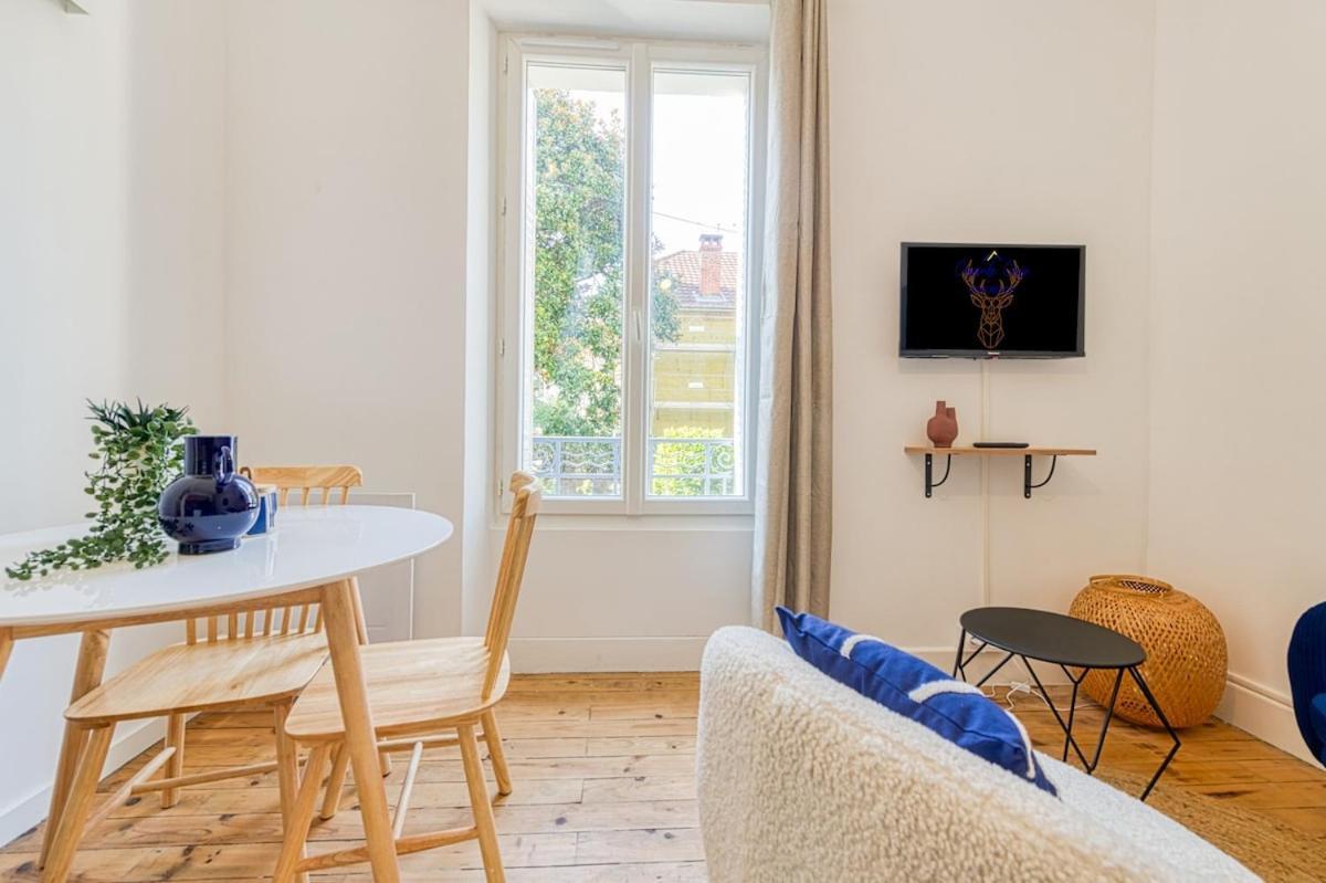 2 Pieces Tout Confort, Deco Moderne, Wifi Fibre Grenoble Luaran gambar